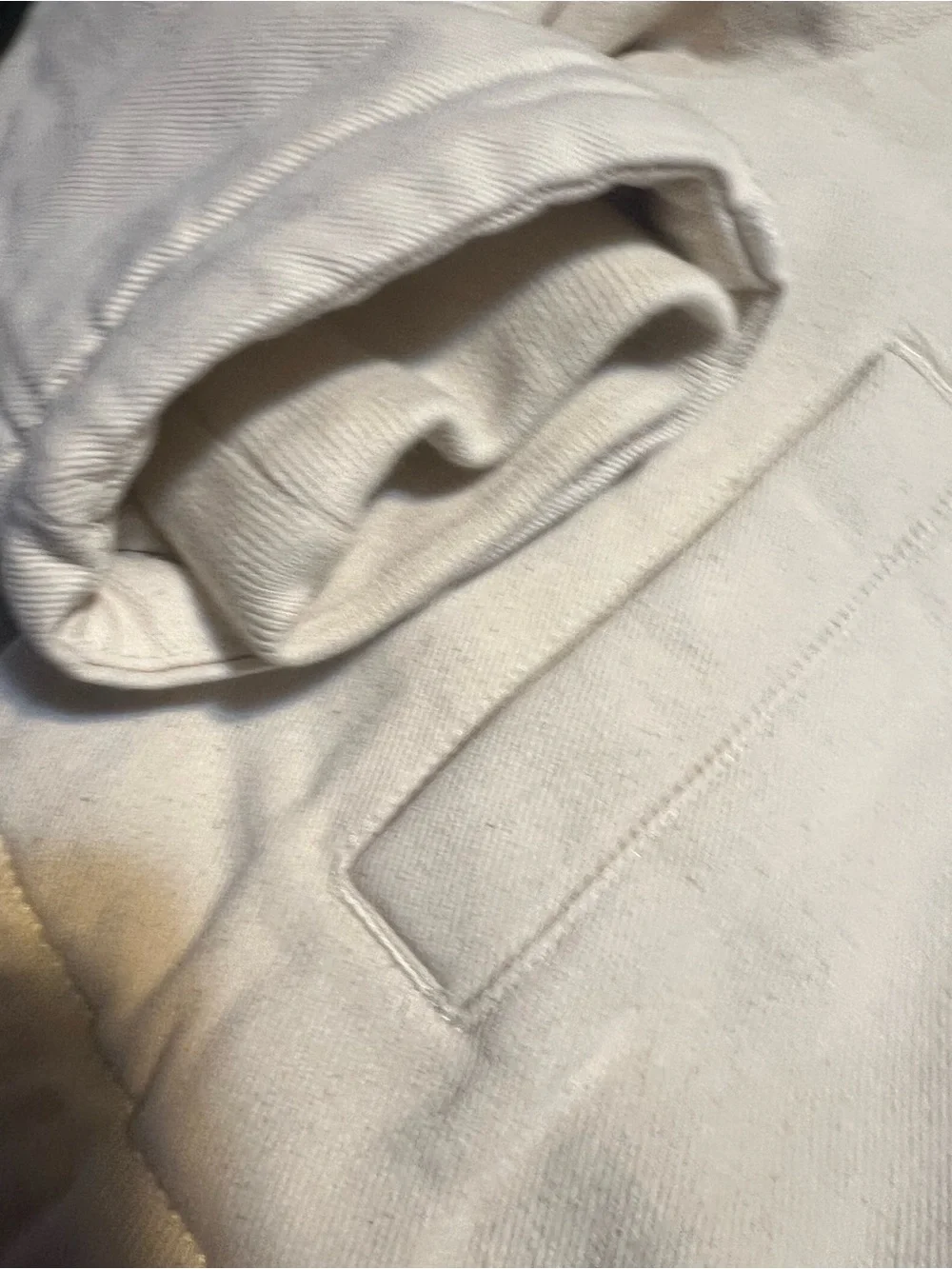 Abercrombie & Fitch cream canvas